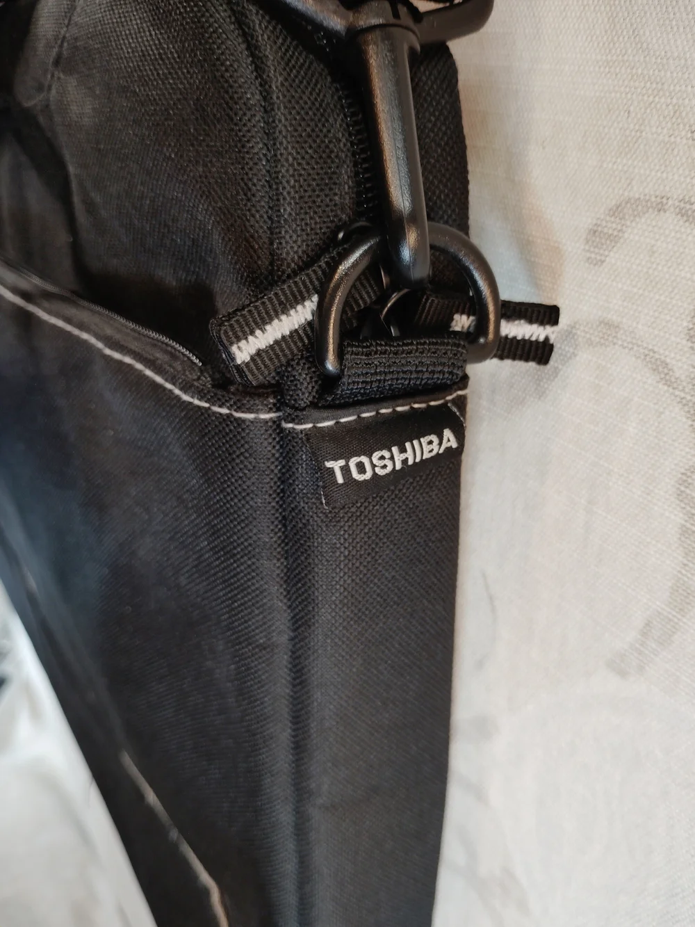 Toshiba Black Laptop /Messenger/  Crossbody Bag - Professional Briefcase